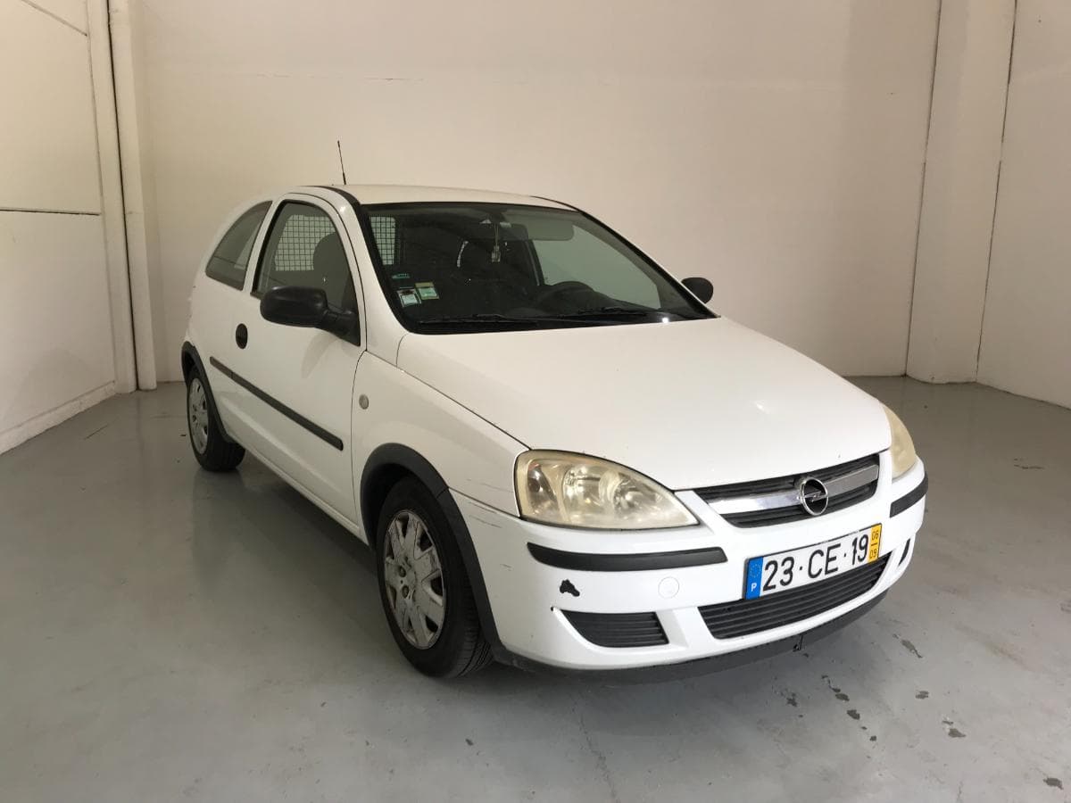 Opel Corsa 1.3 CDTI · Ano 2006