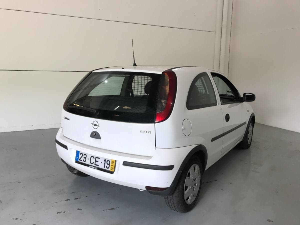Opel Corsa 1.3 CDTI · Ano 2006 — imagem 6