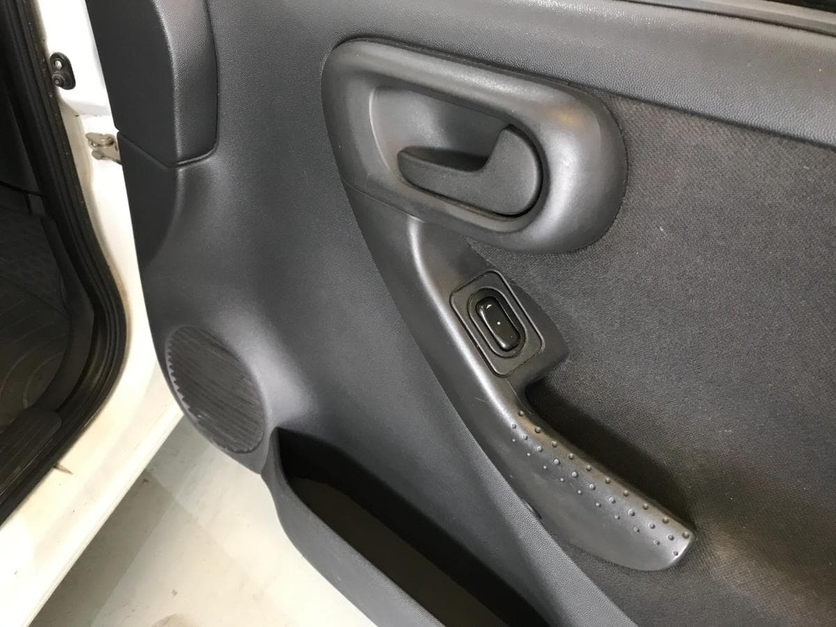 Opel Corsa 1.3 CDTI · Ano 2006 — imagem 24