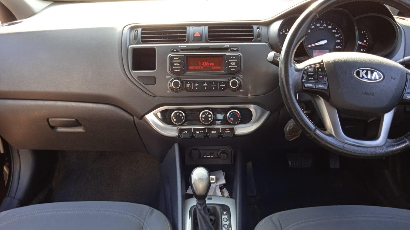 Kia Rio · — imagen 3