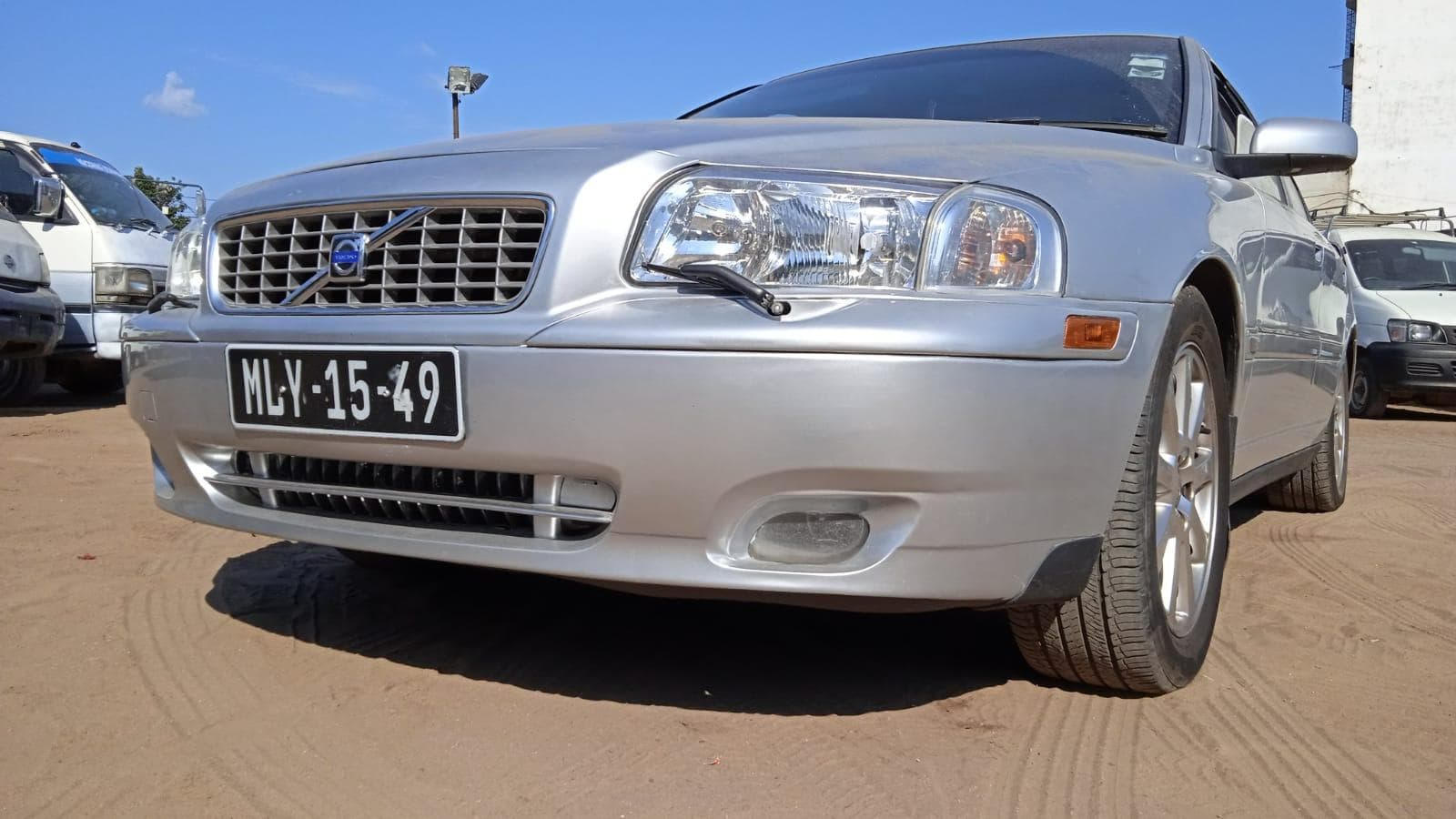 Volvo S80 ·