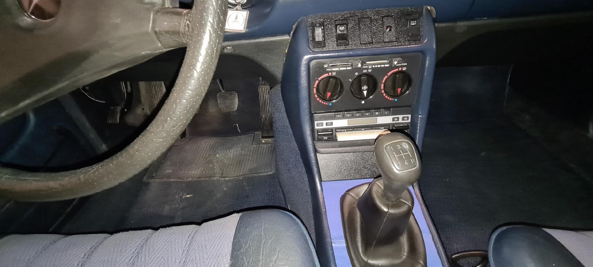 Mercedes-Benz 200 - 1981 — imagen 8
