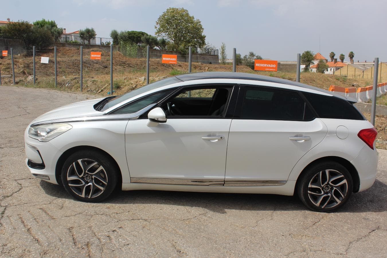 Citroën DS5 2.0HDI  Hybrid 4 · Ano 2013 — imagem 4