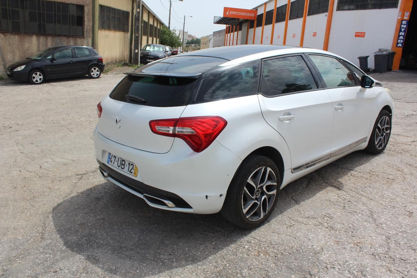 Citroën DS5 2.0HDI  Hybrid 4 · Ano 2013 — imagem 8