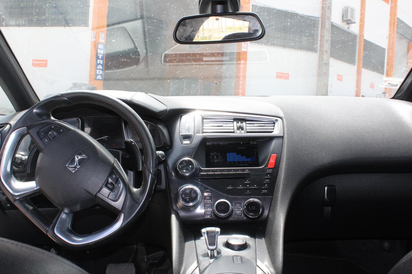 Citroën DS5 2.0HDI  Hybrid 4 · Ano 2013 — imagem 18