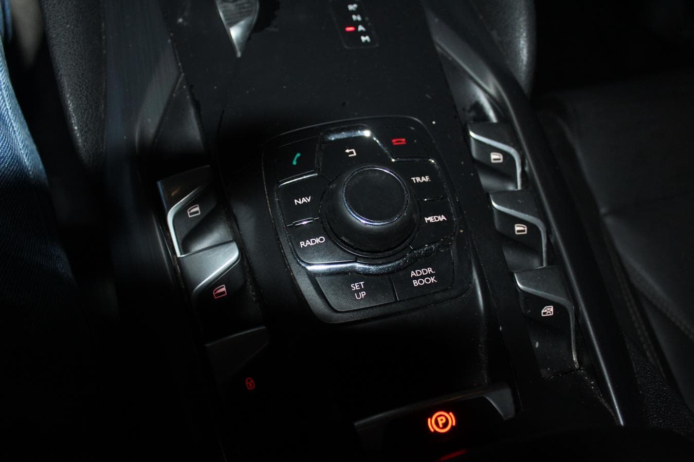 Citroën DS5 2.0HDI  Hybrid 4 · Ano 2013 — imagem 23