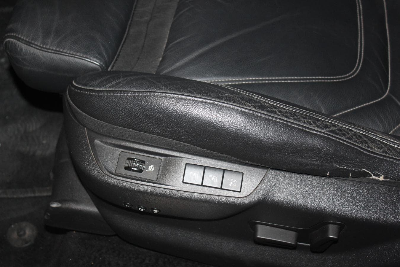 Citroën DS5 2.0HDI  Hybrid 4 · Ano 2013 — imagem 29