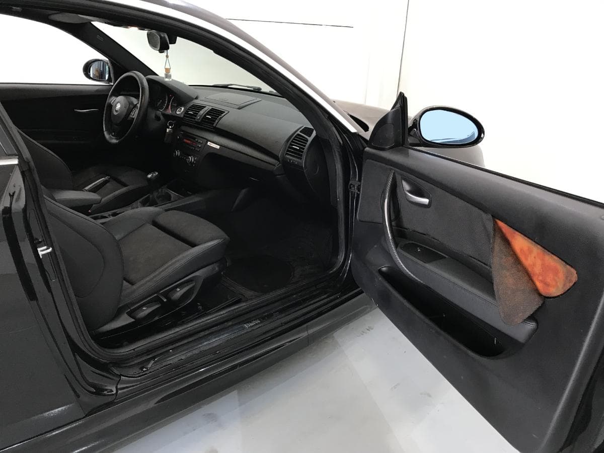 BMW 118D · Ano 2008 — imagen 30