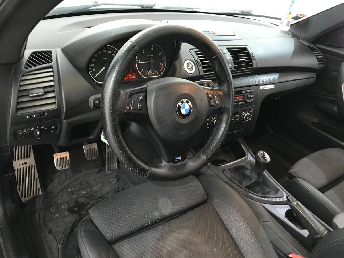 BMW 118D · Ano 2008 — imagen 37