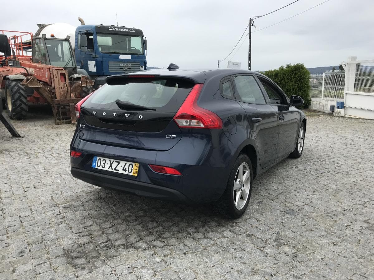 Volvo V40 D2 · Ano 2014 — imagen 6