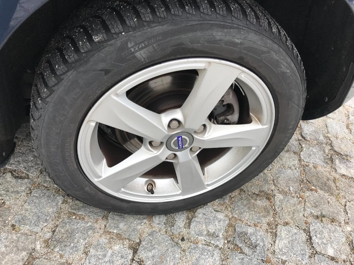 Volvo V40 D2 · Ano 2014 — imagen 16