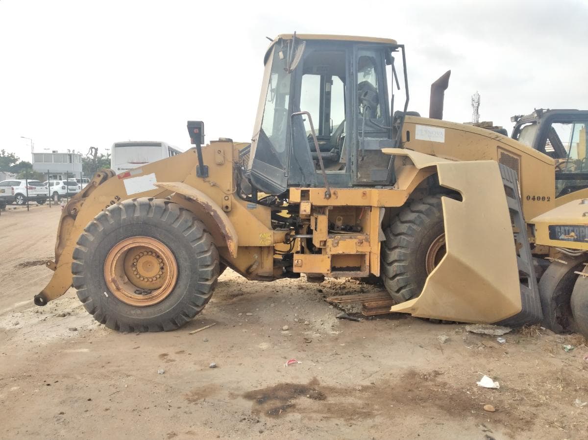 Pá Carregadora CATERPILLAR 950H · Viana — imagem 2