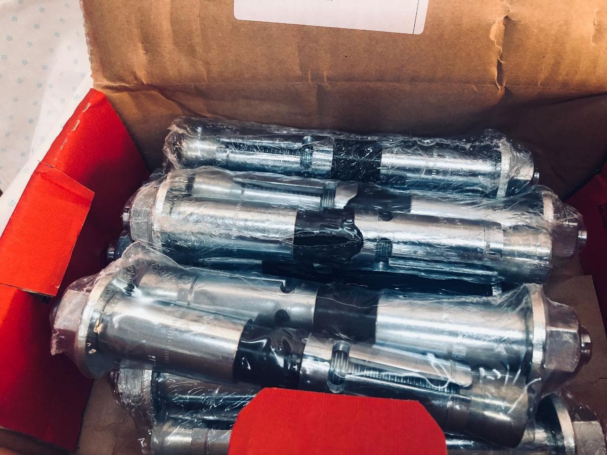 Buchas metálicas Hilti — imagen 4