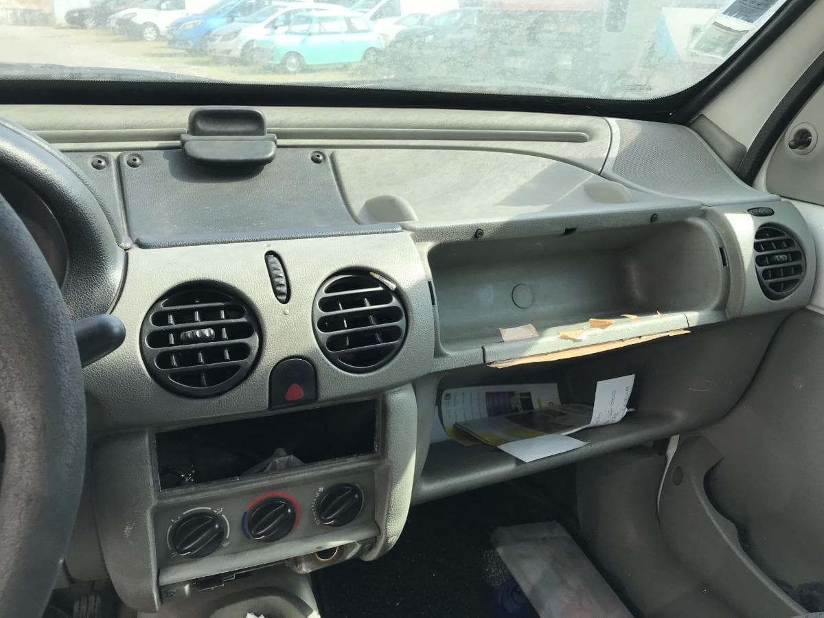 Renault Kangoo 1.9D — image 22