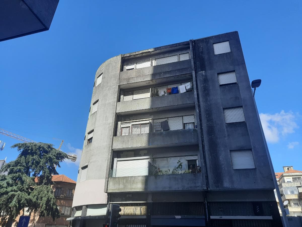 Edifício de 6 Pisos  · Porto — imagen 3