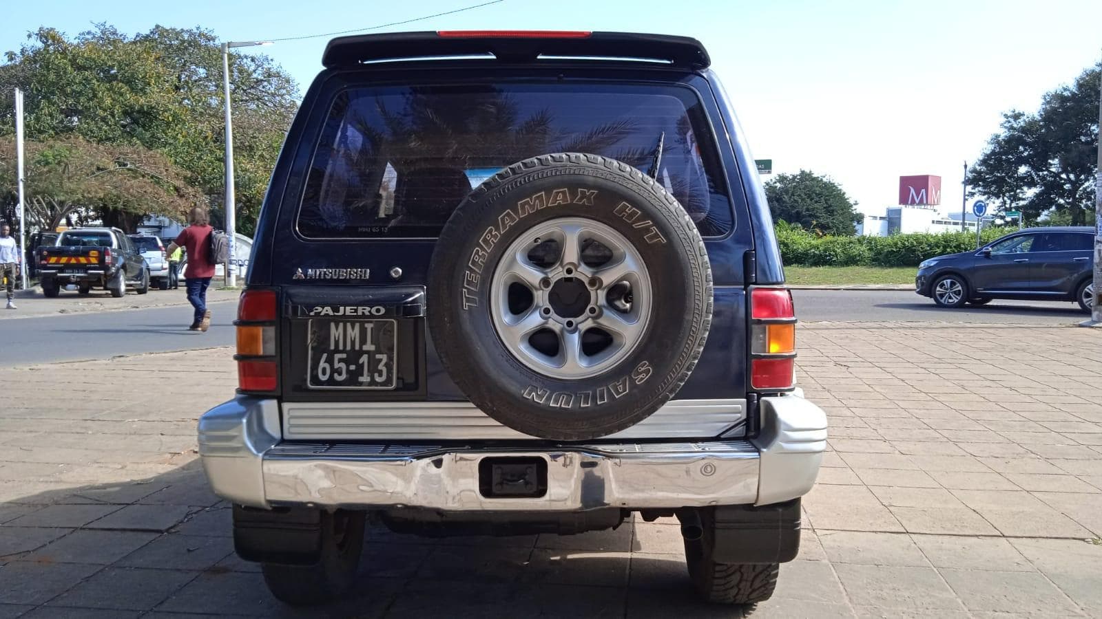 Mitsubishi Pajero · — imagem 3