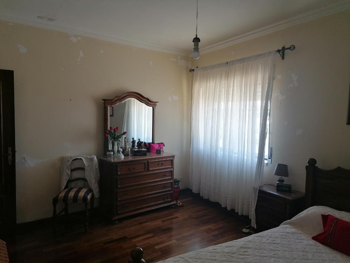 Moradia Geminada V2 · Sintra — imagem 32