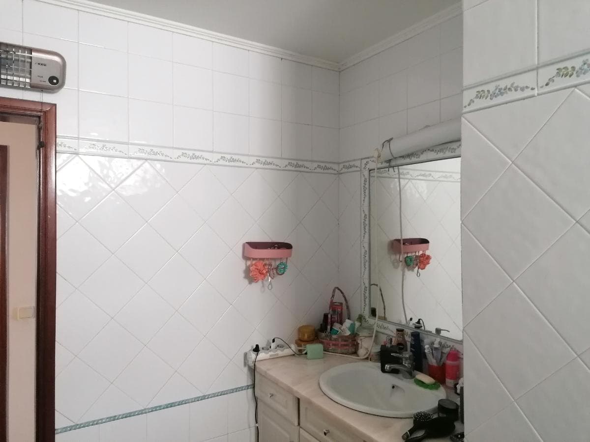 Moradia Geminada V2 · Sintra — imagem 29