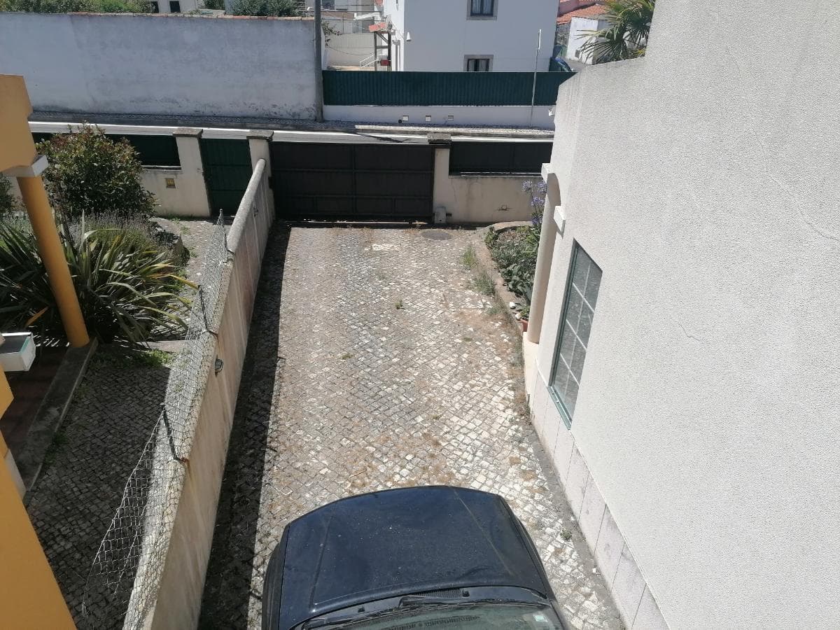 Moradia Geminada V2 · Sintra — imagem 38