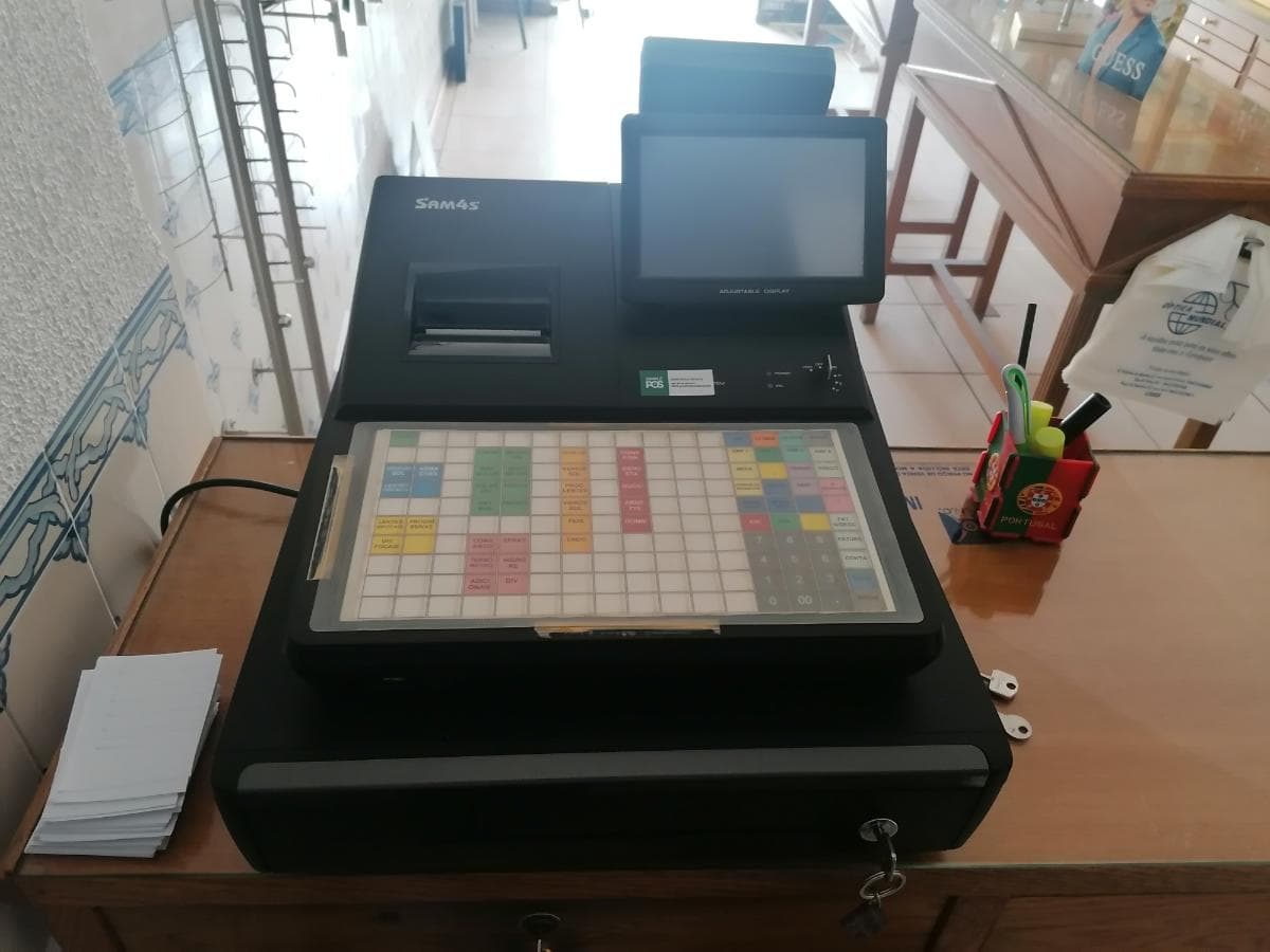 Equipamento Ótico + Material Informático — imagem 2