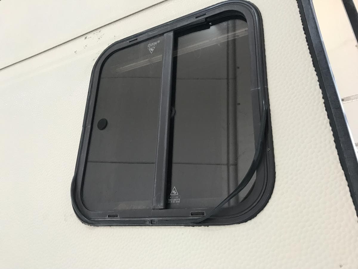 Autocaravana Citroën C25 2.5D · Ano 1989 — imagem 10