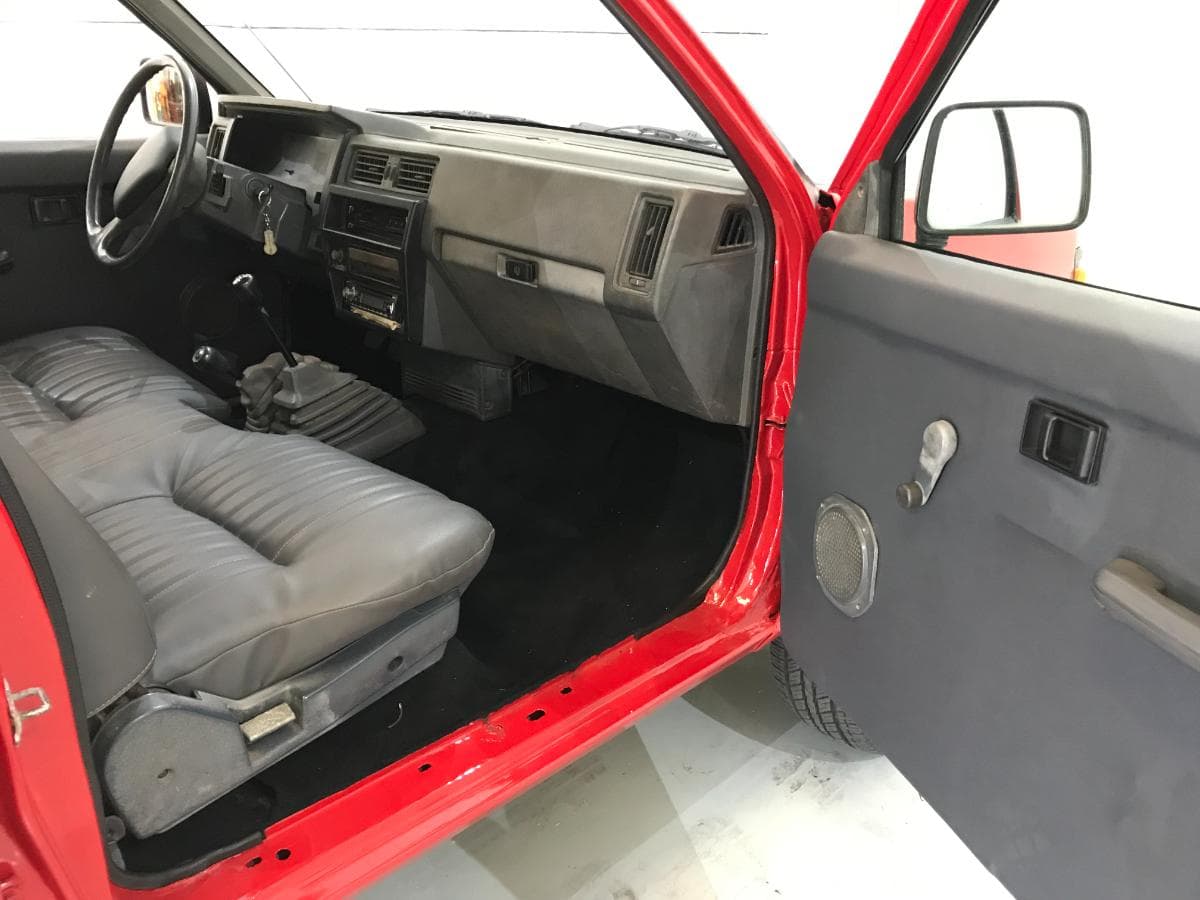Nissan Pick UP 2.5D · Ano 1990 — image 31