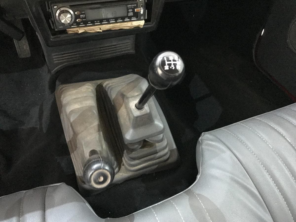 Nissan Pick UP 2.5D · Ano 1990 — image 30