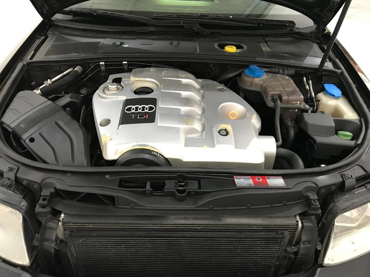 Audi A4 1.9 TDI · Ano 2001 — imagem 3