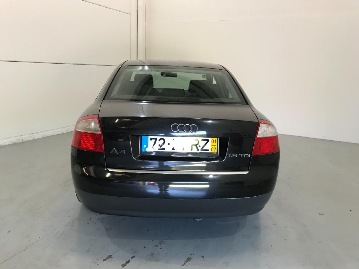 Audi A4 1.9 TDI · Ano 2001 — imagem 7