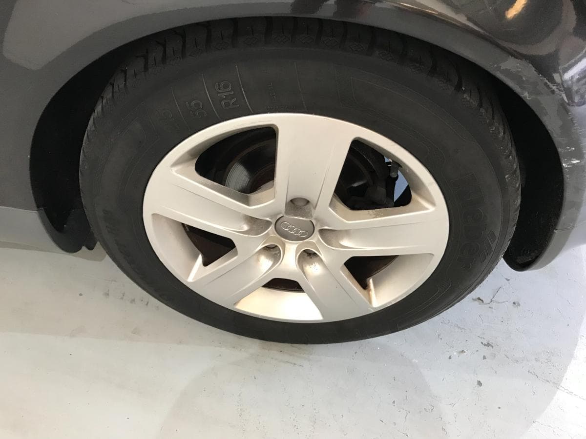Audi A4 1.9 TDI · Ano 2001 — imagem 18