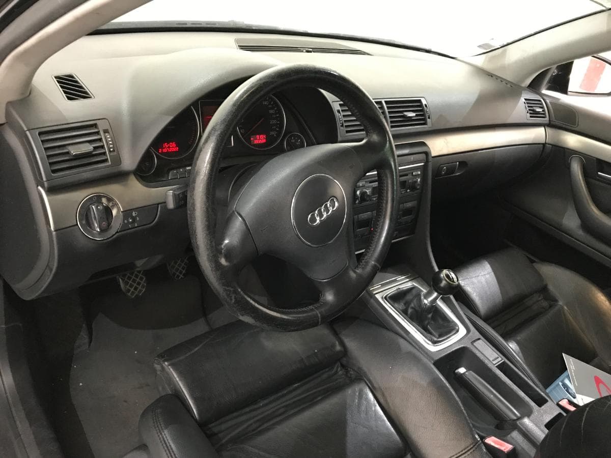 Audi A4 1.9 TDI · Ano 2001 — imagem 34