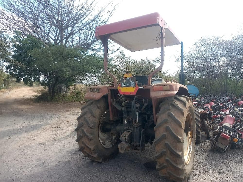 Tractor Foton · — imagem 7