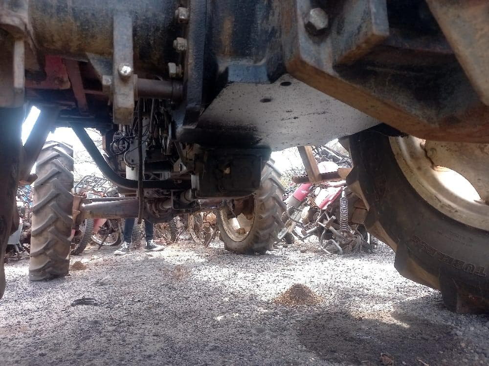 Tractor Foton · — imagem 9