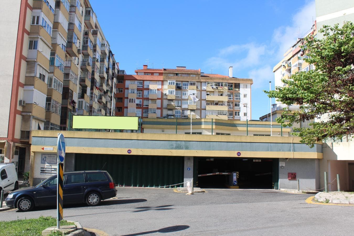 Lugar de garagem para motos · Benfica — imagem 1