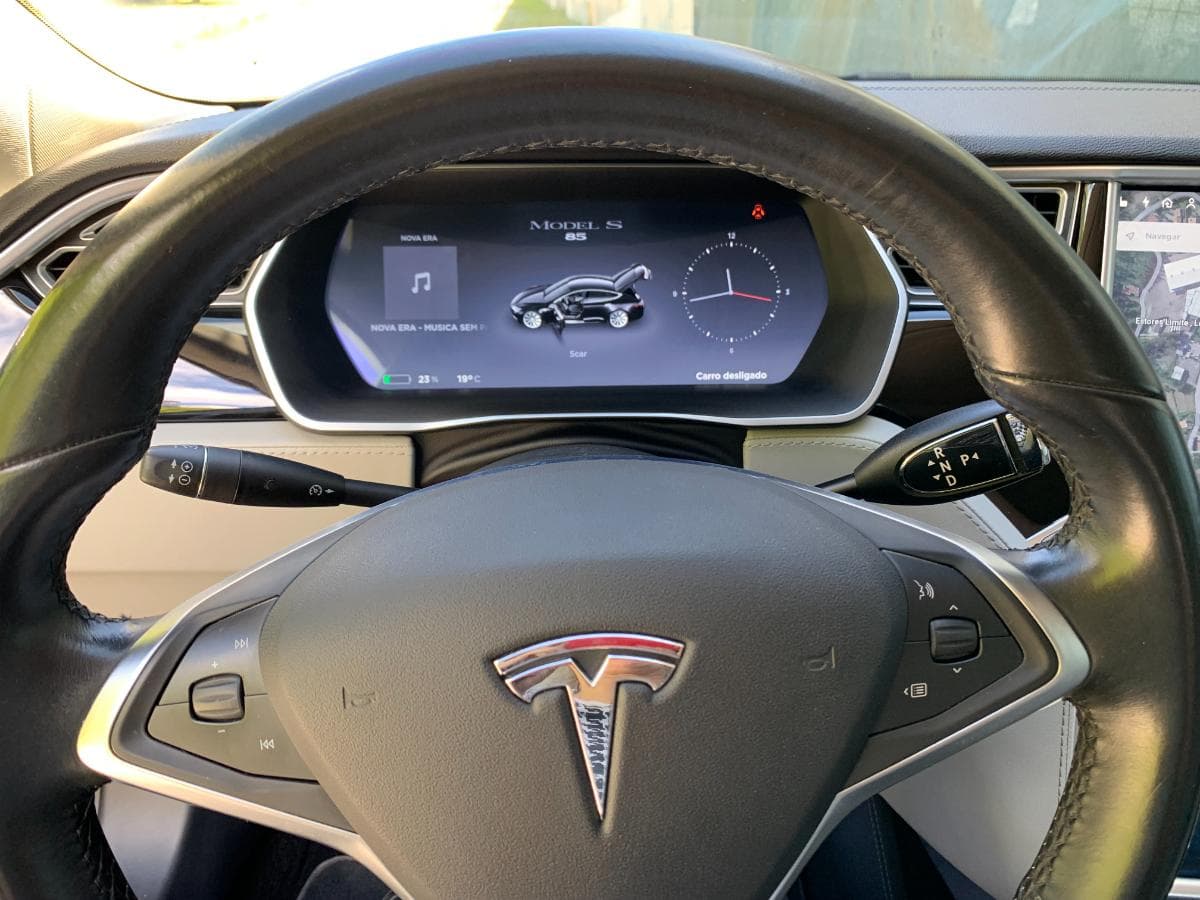 Tesla Model S 85 · Ano 2014 — imagen 30