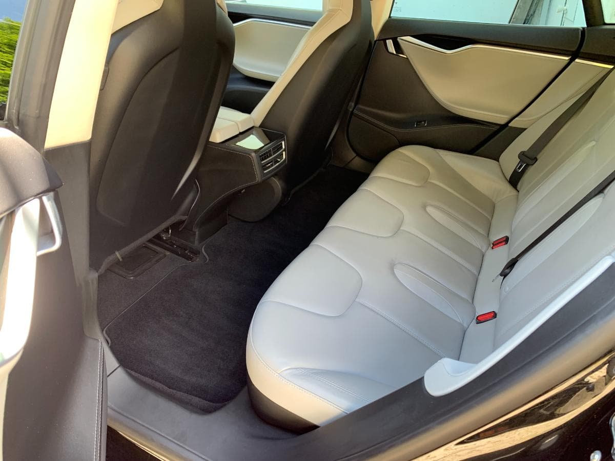 Tesla Model S 85 · Ano 2014 — imagen 31