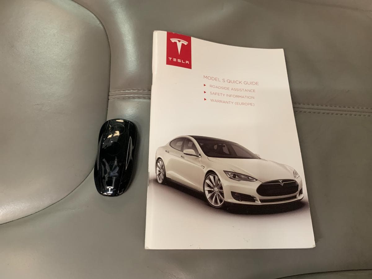 Tesla Model S 85 · Ano 2014 — imagen 41