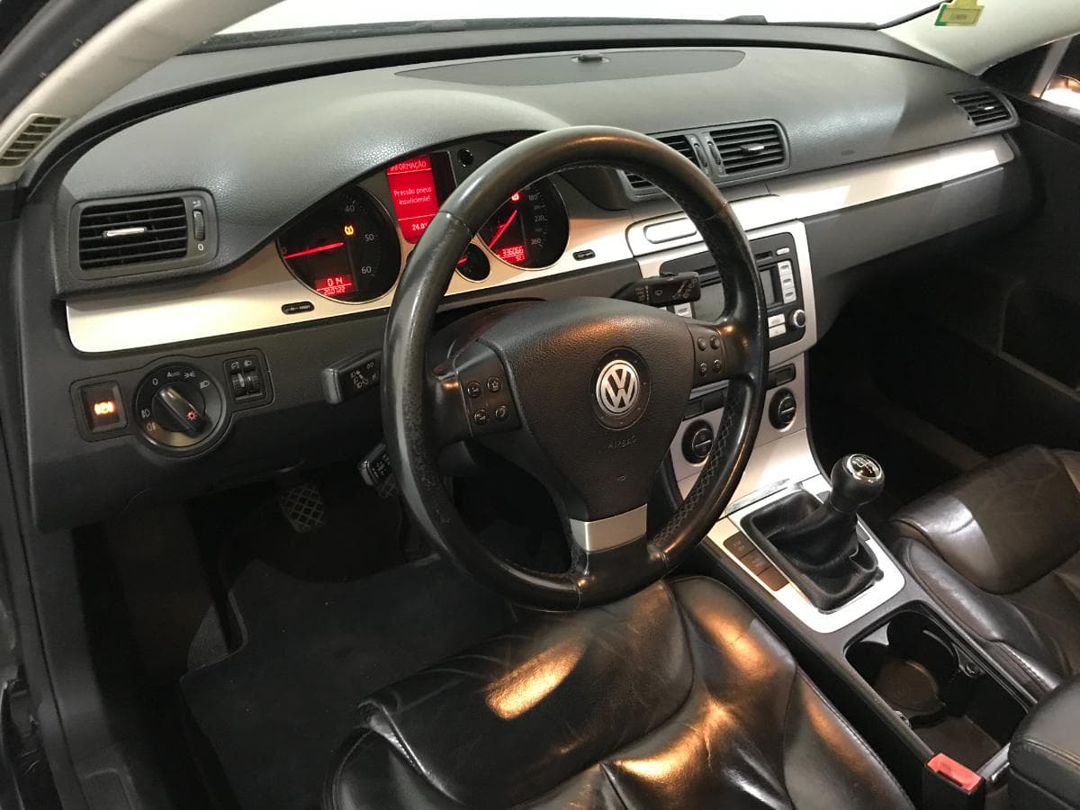 Volkswagen Passat 2.0TDI · Ano 2008 — imagem 27