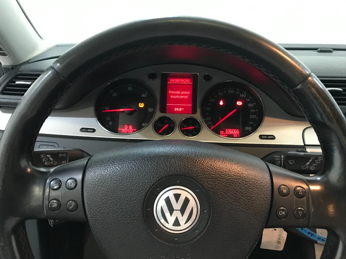 Volkswagen Passat 2.0TDI · Ano 2008 — imagem 29