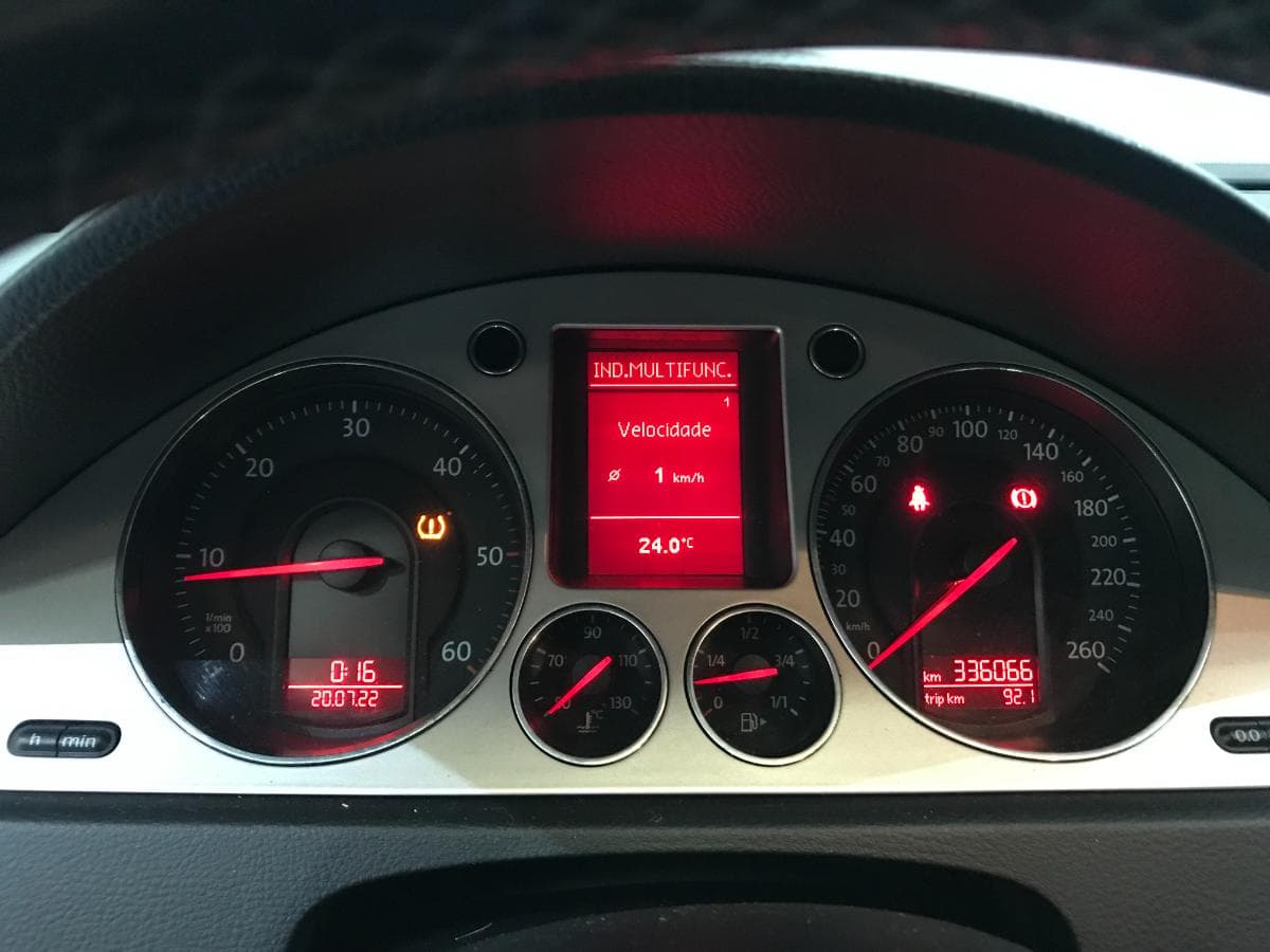 Volkswagen Passat 2.0TDI · Ano 2008 — imagem 39