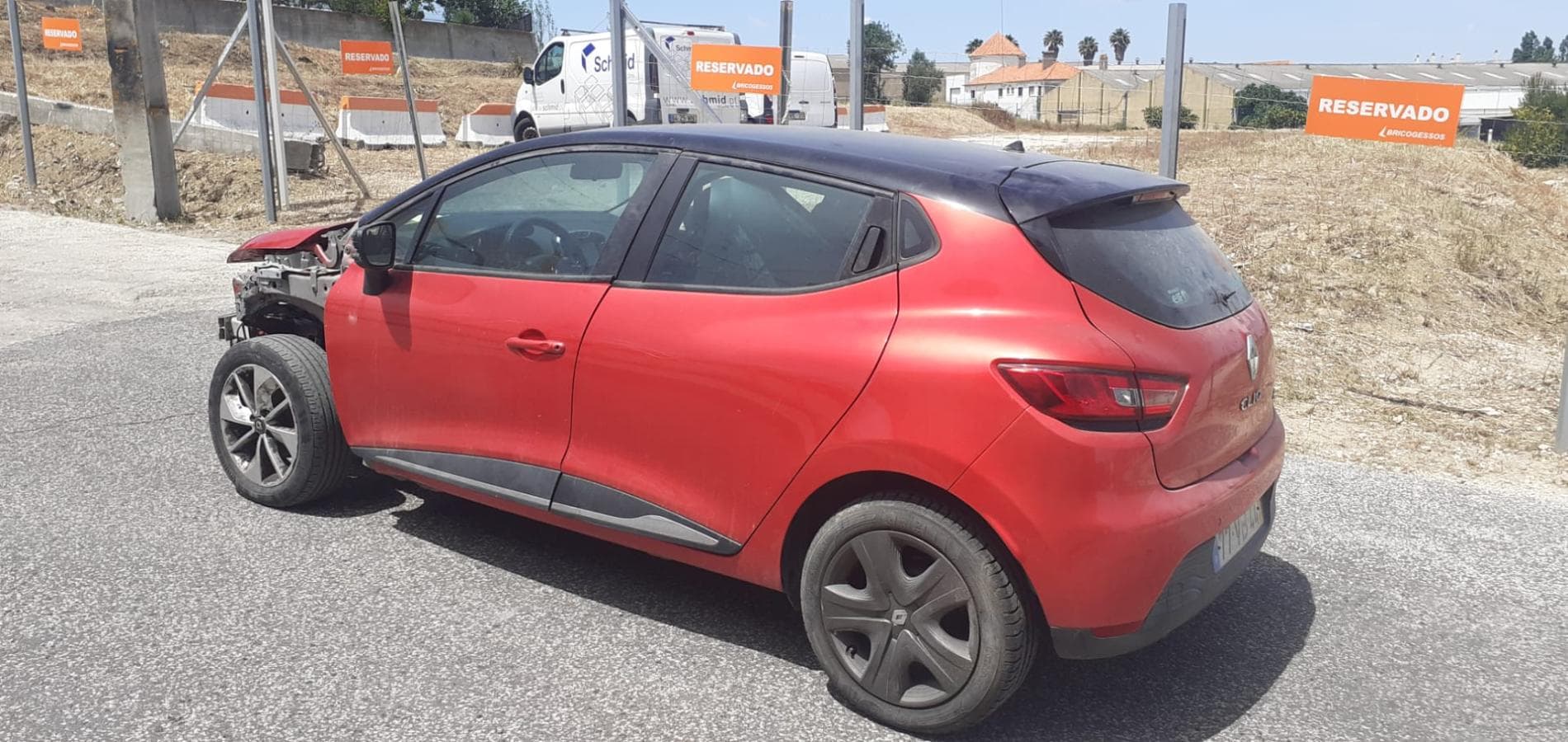 Renault Clio 1.5DCI · Ano 2014 — image 4