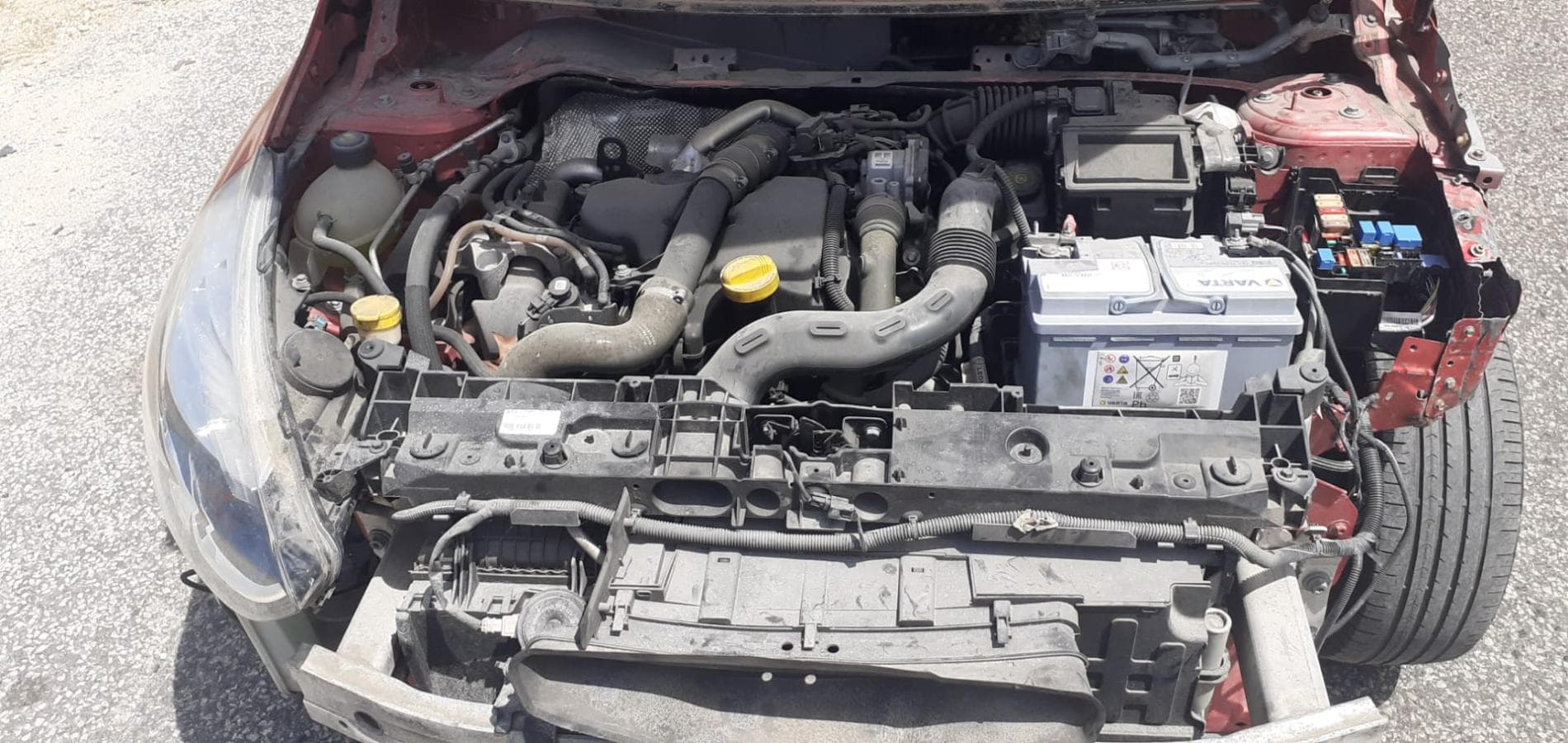 Renault Clio 1.5DCI · Ano 2014 — image 19