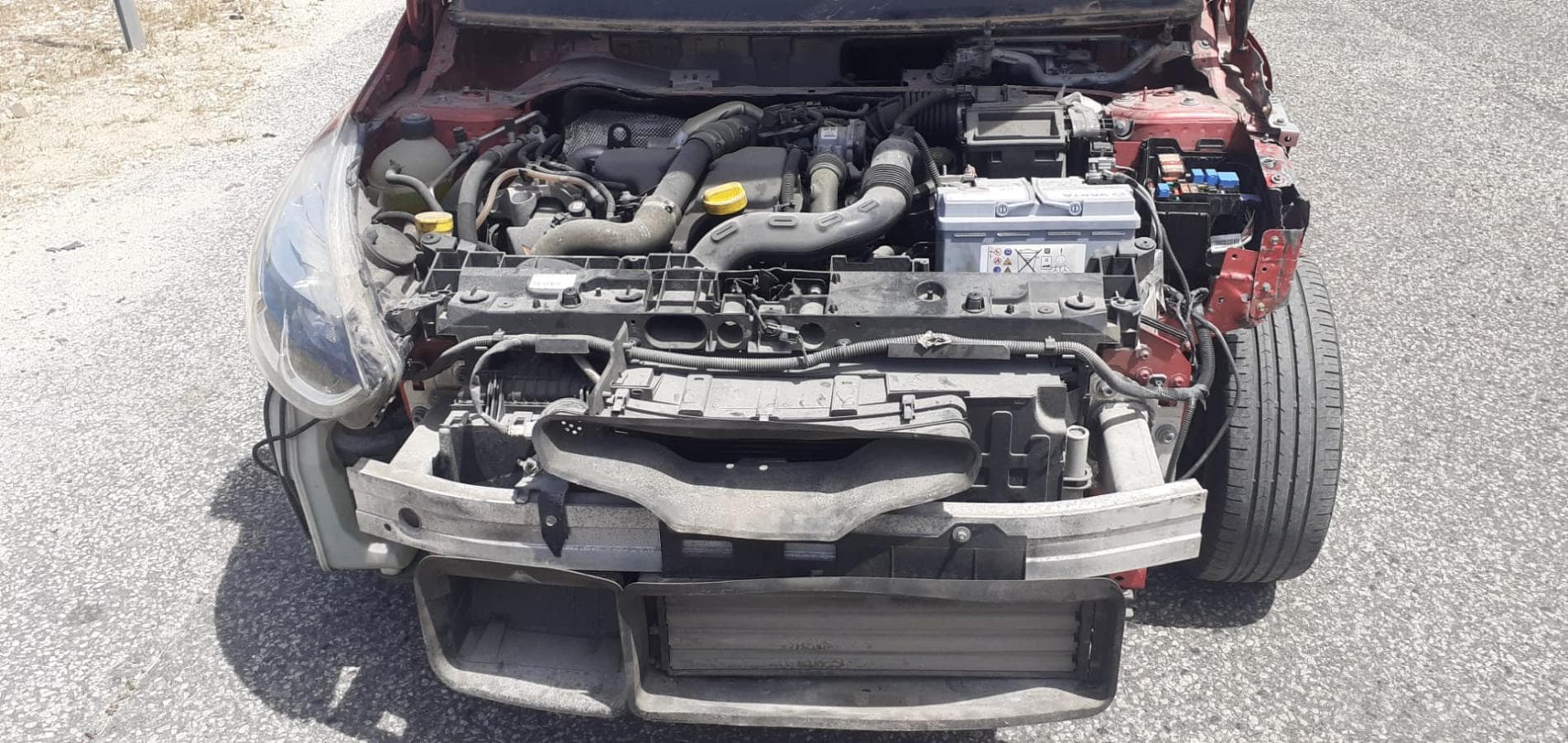 Renault Clio 1.5DCI · Ano 2014 — image 21