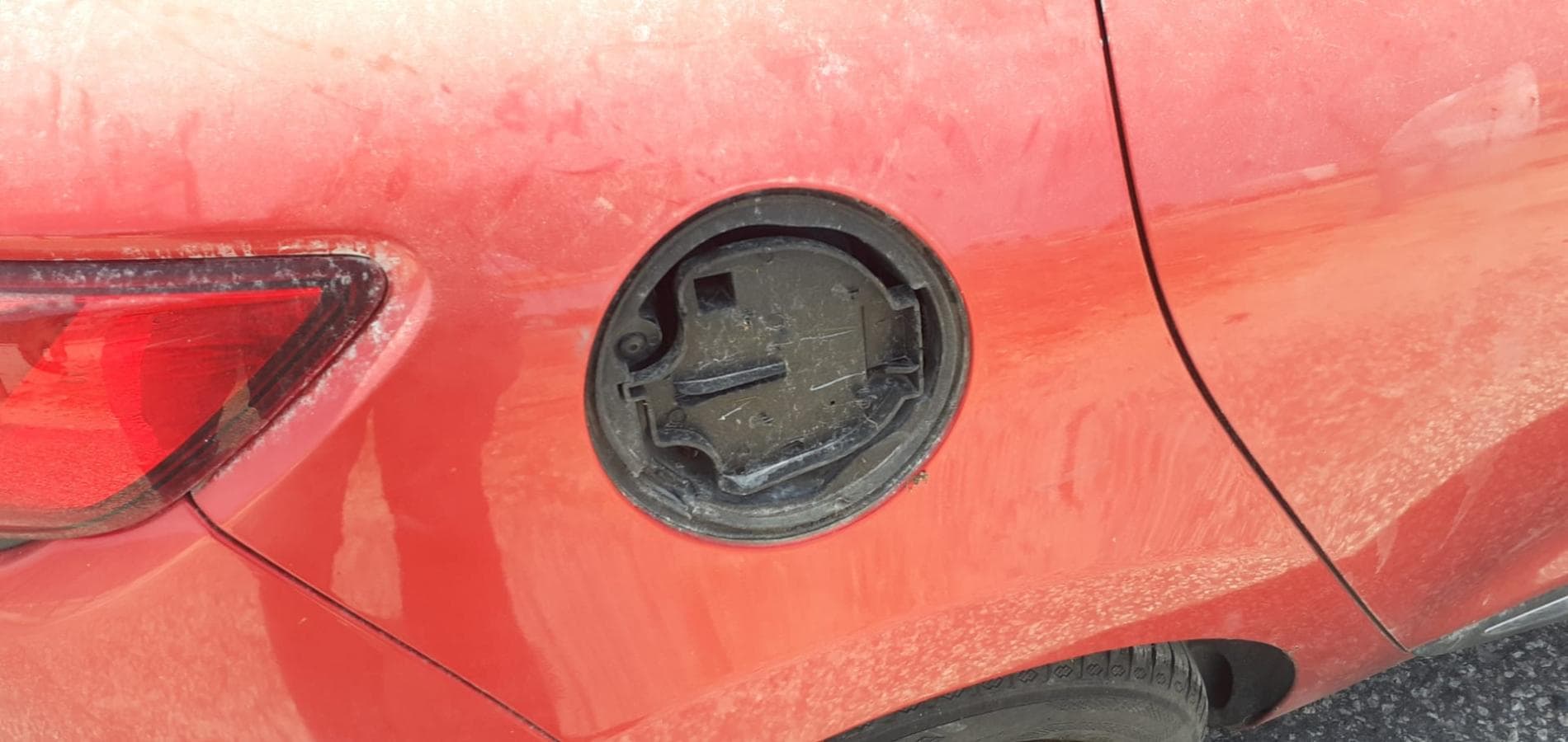 Renault Clio 1.5DCI · Ano 2014 — image 13