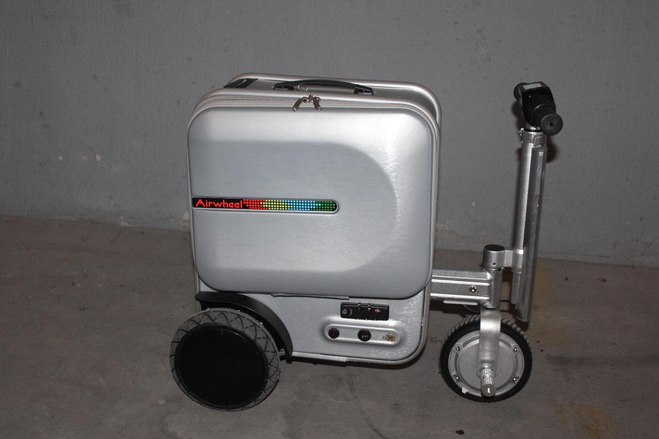 Scooter com mala de pilotagem inteligente — imagem 6