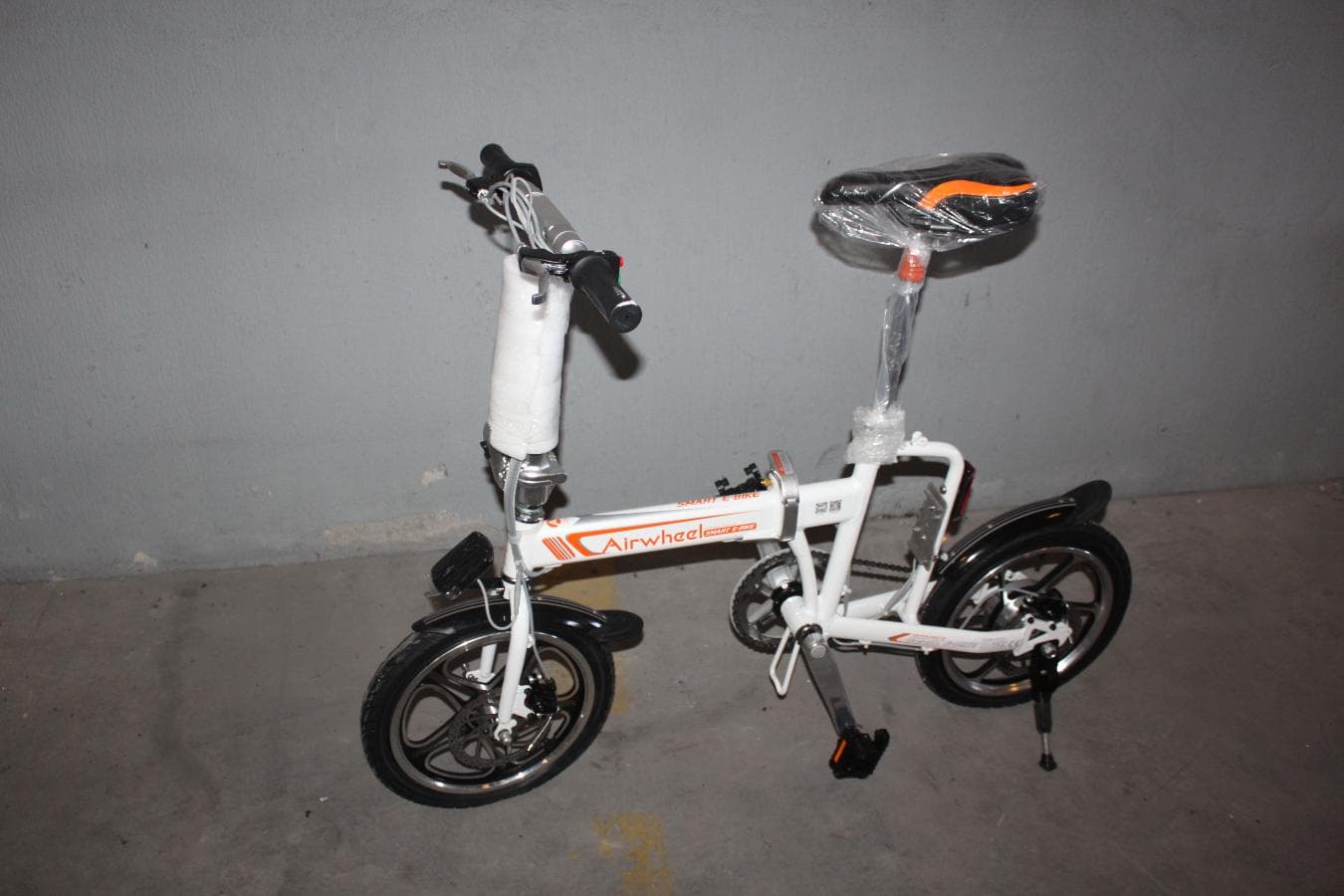 Bicicleta elétrica dobrável 'Airwheel R5' — imagem 7