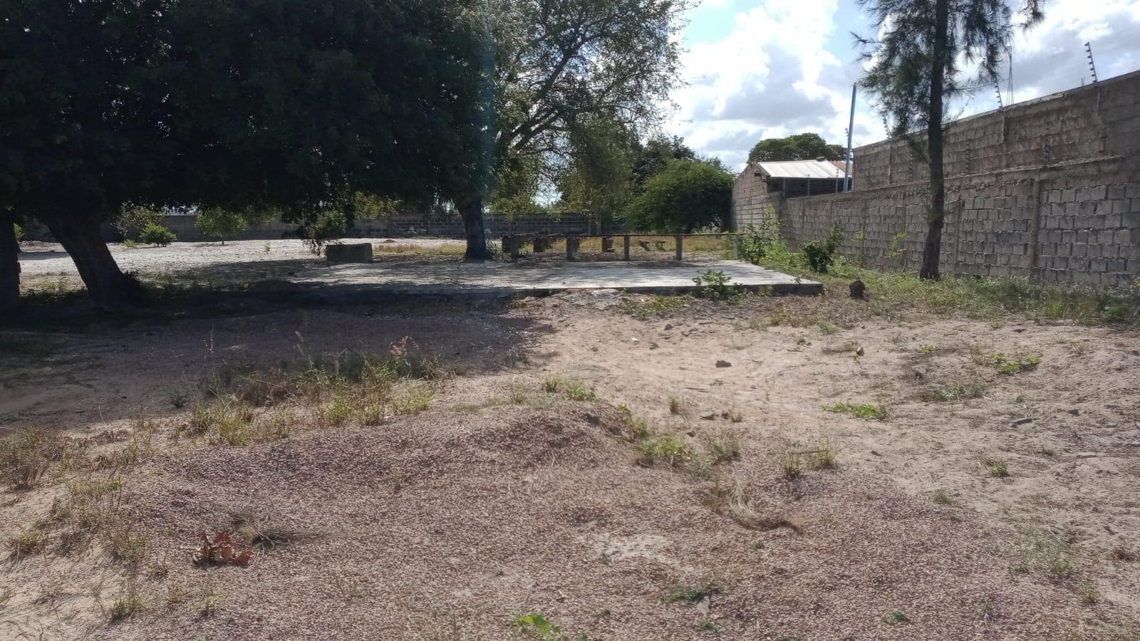 Infraestruturas em terreno  com 7500m2 — imagen 6