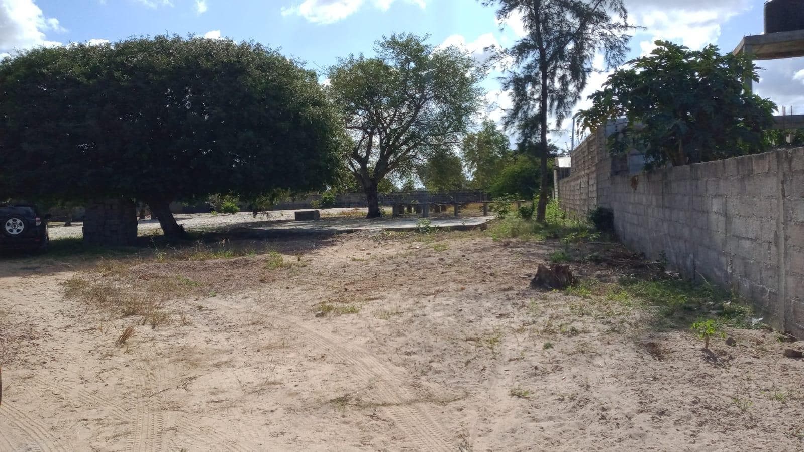 Infraestruturas em terreno  com 7500m2 — imagen 13