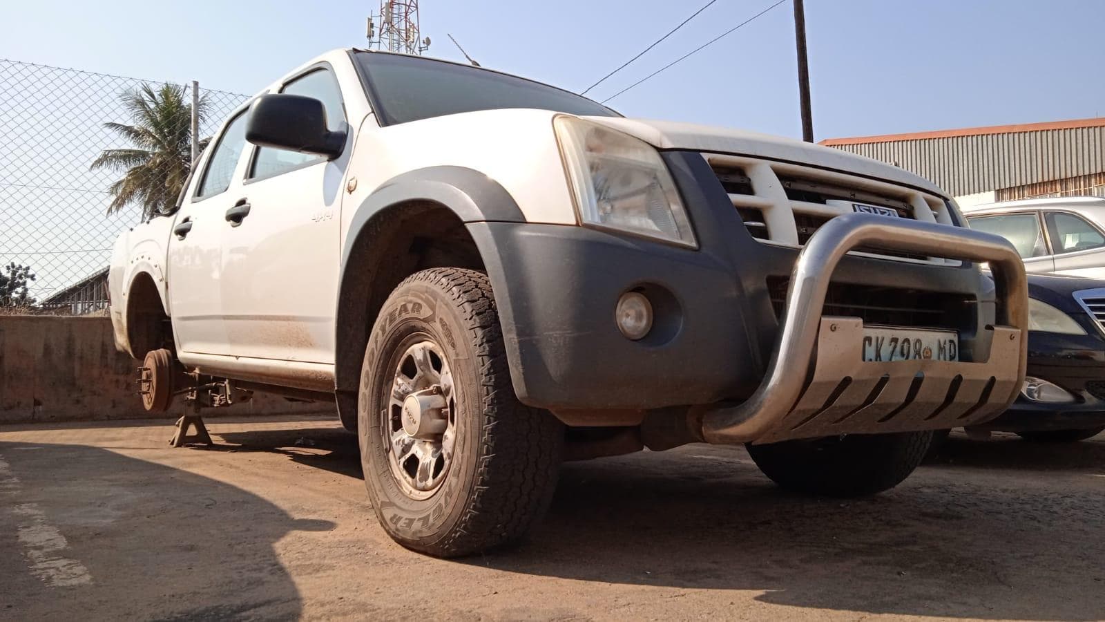 Isuzu KB 250 ·