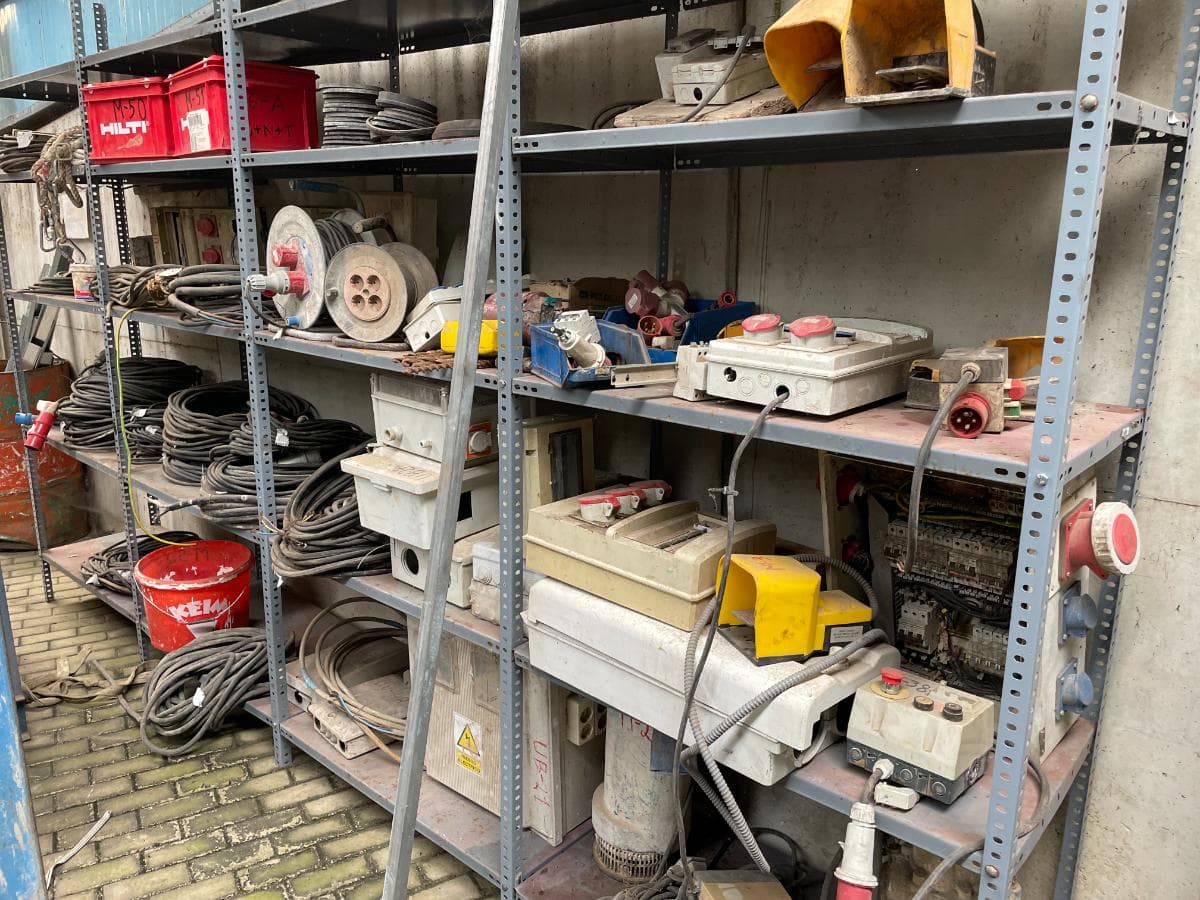 Material Diverso — image 1
